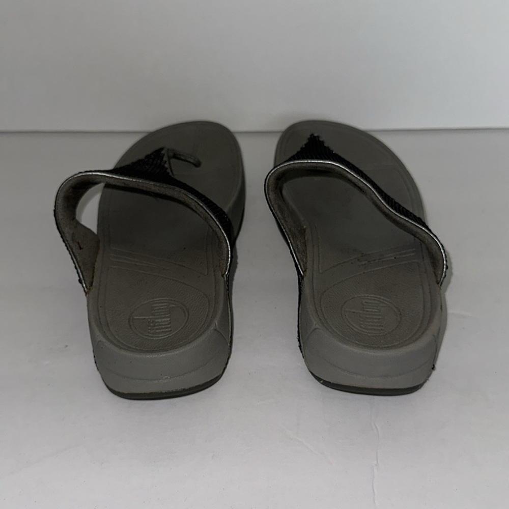 FITFLOP Sandals Women's Size 5 - Silver Sequin Micro Wobble Board - Picture 3 of 8